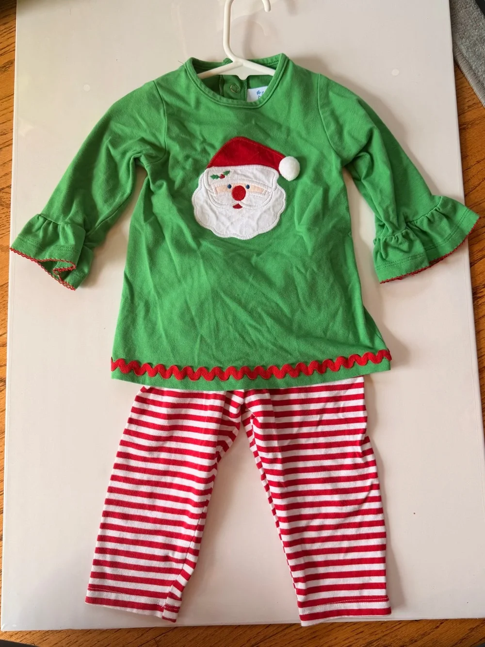 Bailey Boys Children's Green Santa Appliqué Set